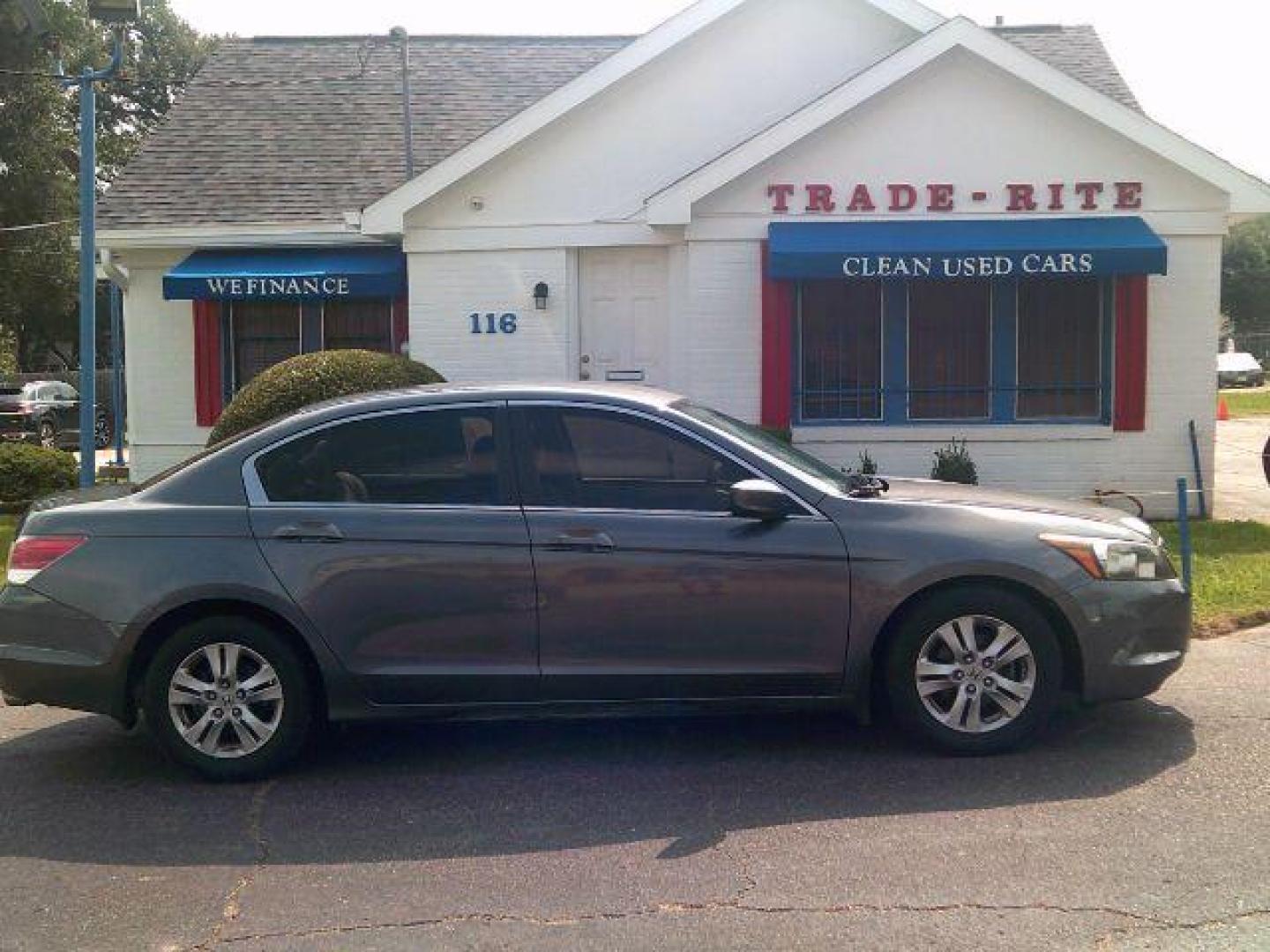 2010 GRAY /Gray Cloth Interior Honda Accord LX-P Sedan AT (1HGCP2F44AA) with an 2.4L L4 DOHC 16V engine, 5-Speed Automatic transmission, located at 116 N. Frazier Street, Conroe, TX, 77301, (936) 647-0690, 30.308662, -95.460480 - Photo#0