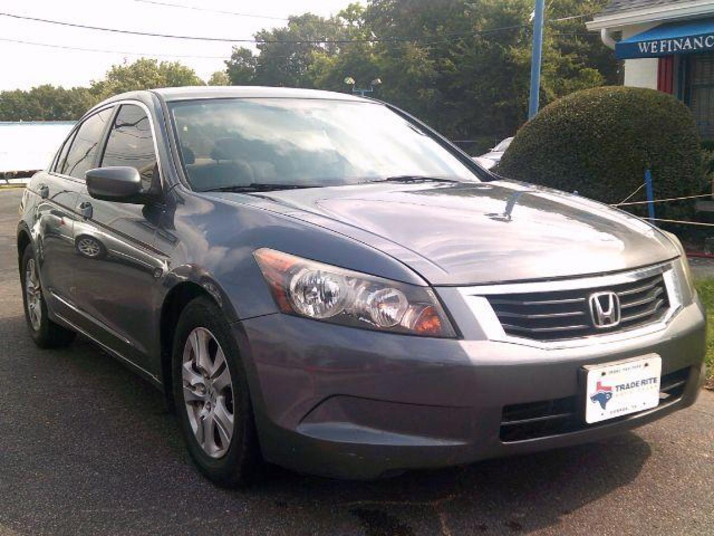 2010 GRAY /Gray Cloth Interior Honda Accord LX-P Sedan AT (1HGCP2F44AA) with an 2.4L L4 DOHC 16V engine, 5-Speed Automatic transmission, located at 116 N. Frazier Street, Conroe, TX, 77301, (936) 647-0690, 30.308662, -95.460480 - Photo#1