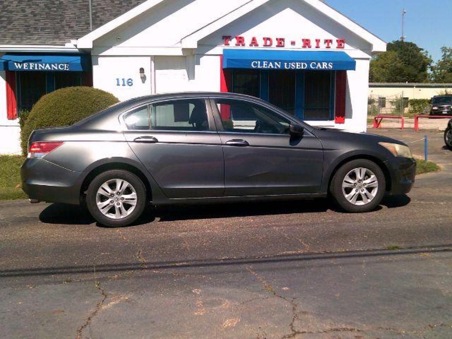 2010 Polished Metal Metal /Black Cloth Interior Honda Accord LX-P Sedan AT (1HGCP2F49AA) with an 2.4L L4 DOHC 16V engine, 5-Speed Automatic transmission, located at 116 N. Frazier Street, Conroe, TX, 77301, (936) 647-0690, 30.308662, -95.460480 - Photo#0