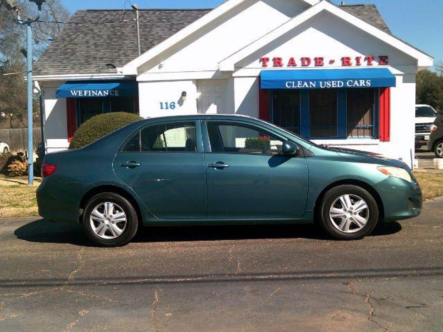 2009 Capri Sea Metallic /Ash Cloth Interior Toyota Corolla LE 4-Speed AT (JTDBL40E999) with an 1.8L L4 DOHC 16V engine, 4-Speed Automatic transmission, located at 116 N. Frazier Street, Conroe, TX, 77301, (936) 647-0690, 30.308662, -95.460480 - Photo#0