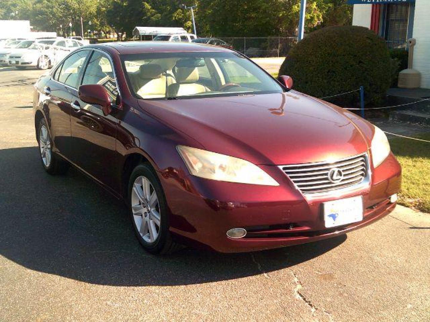 2007 Royal Ruby Metallic /Cashmere Leather Int Lexus ES 350 Sedan (JTHBJ46G672) with an 3.5L V6 DOHC 24V engine, 6-Speed Automatic transmission, located at 116 N. Frazier Street, Conroe, TX, 77301, (936) 647-0690, 30.308662, -95.460480 - Photo#1