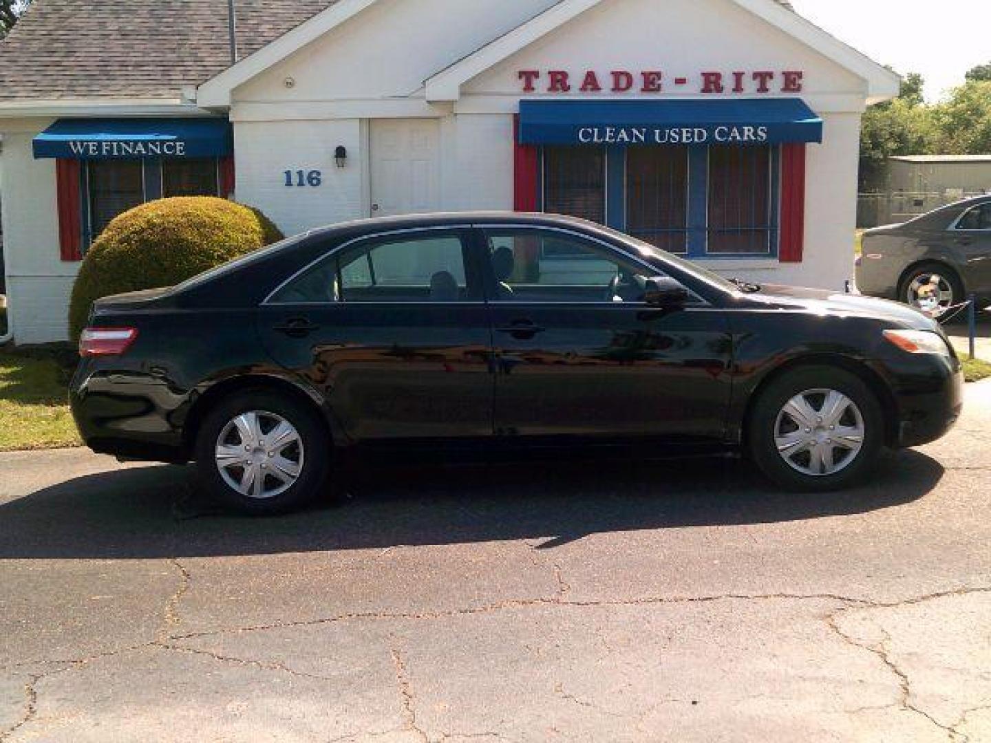 2009 Black /Ash Cloth Interior Toyota Camry LE 5-Spd AT (4T4BE46K09R) with an 2.4L L4 DOHC 16V engine, 5-Speed Automatic transmission, located at 116 N. Frazier Street, Conroe, TX, 77301, (936) 647-0690, 30.308662, -95.460480 - Photo#0