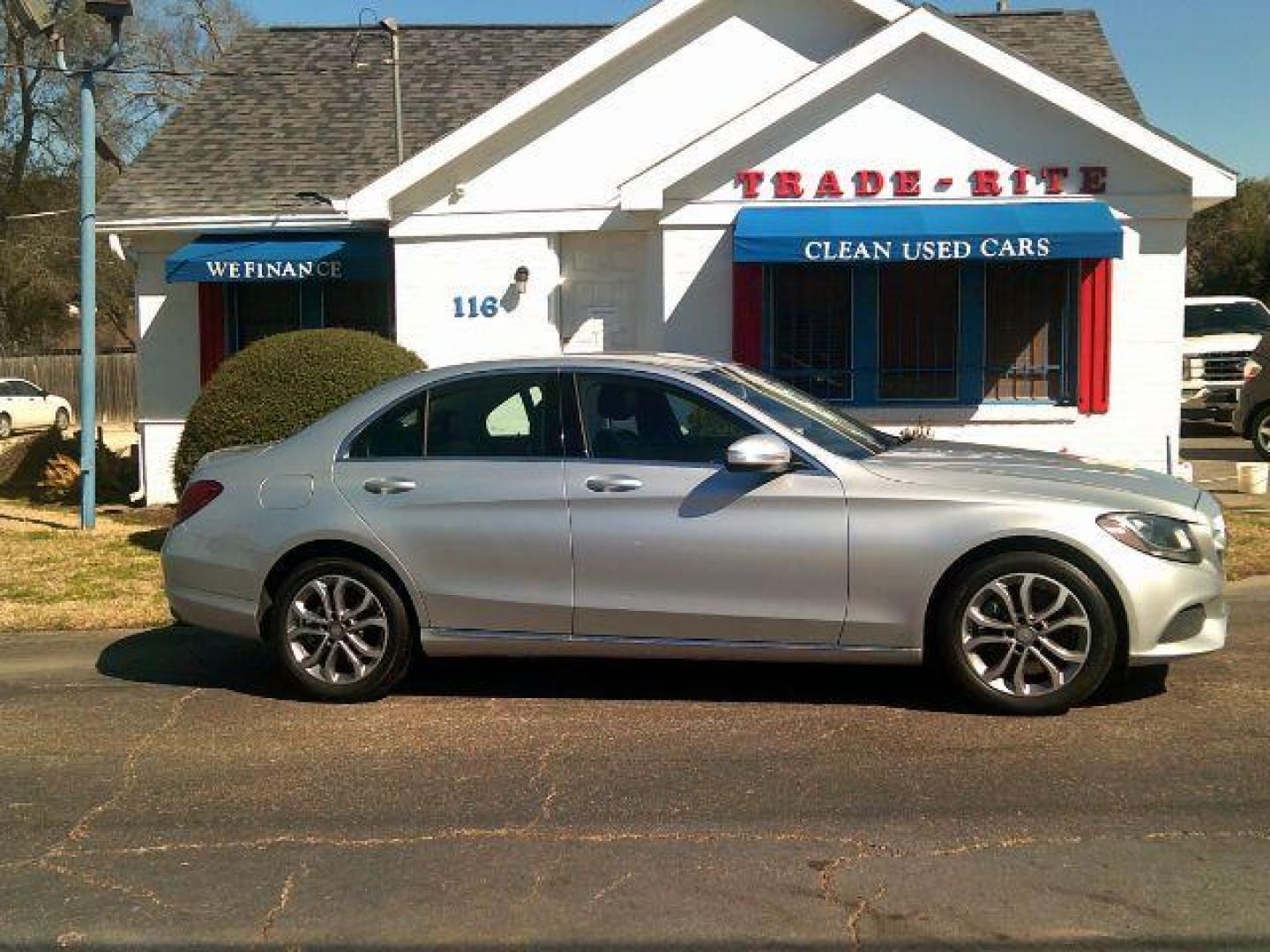 2015 Palladium Silver Metallic /Black, leather Mercedes-Benz C-Class C300 4MATIC Sedan (55SWF4KB4FU) with an 2.0L L4 DOHC 16V engine, 7-Speed Automatic transmission, located at 116 N. Frazier Street, Conroe, TX, 77301, (936) 647-0690, 30.308662, -95.460480 - Photo#0