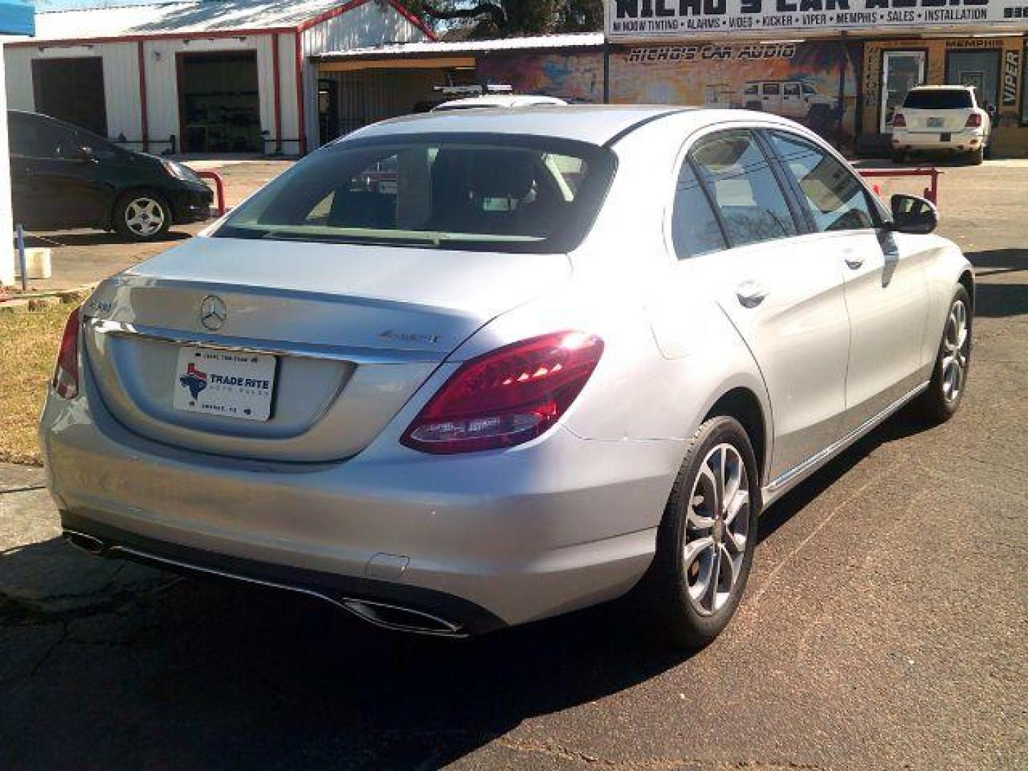 2015 Palladium Silver Metallic /Black, leather Mercedes-Benz C-Class C300 4MATIC Sedan (55SWF4KB4FU) with an 2.0L L4 DOHC 16V engine, 7-Speed Automatic transmission, located at 116 N. Frazier Street, Conroe, TX, 77301, (936) 647-0690, 30.308662, -95.460480 - Photo#5