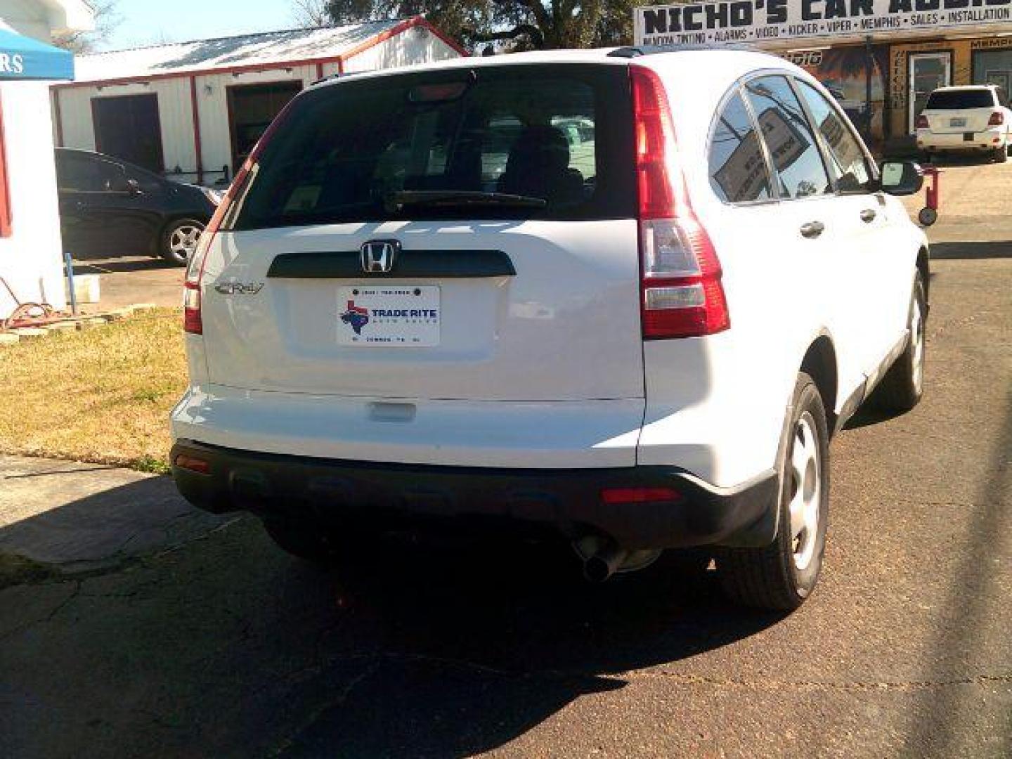 2008 Taffeta White /Black Cloth Interior Honda CR-V LX 2WD AT (3CZRE38368G) with an 2.4L L4 DOHC 16V engine, 5-Speed Automatic transmission, located at 116 N. Frazier Street, Conroe, TX, 77301, (936) 647-0690, 30.308662, -95.460480 - Photo#5