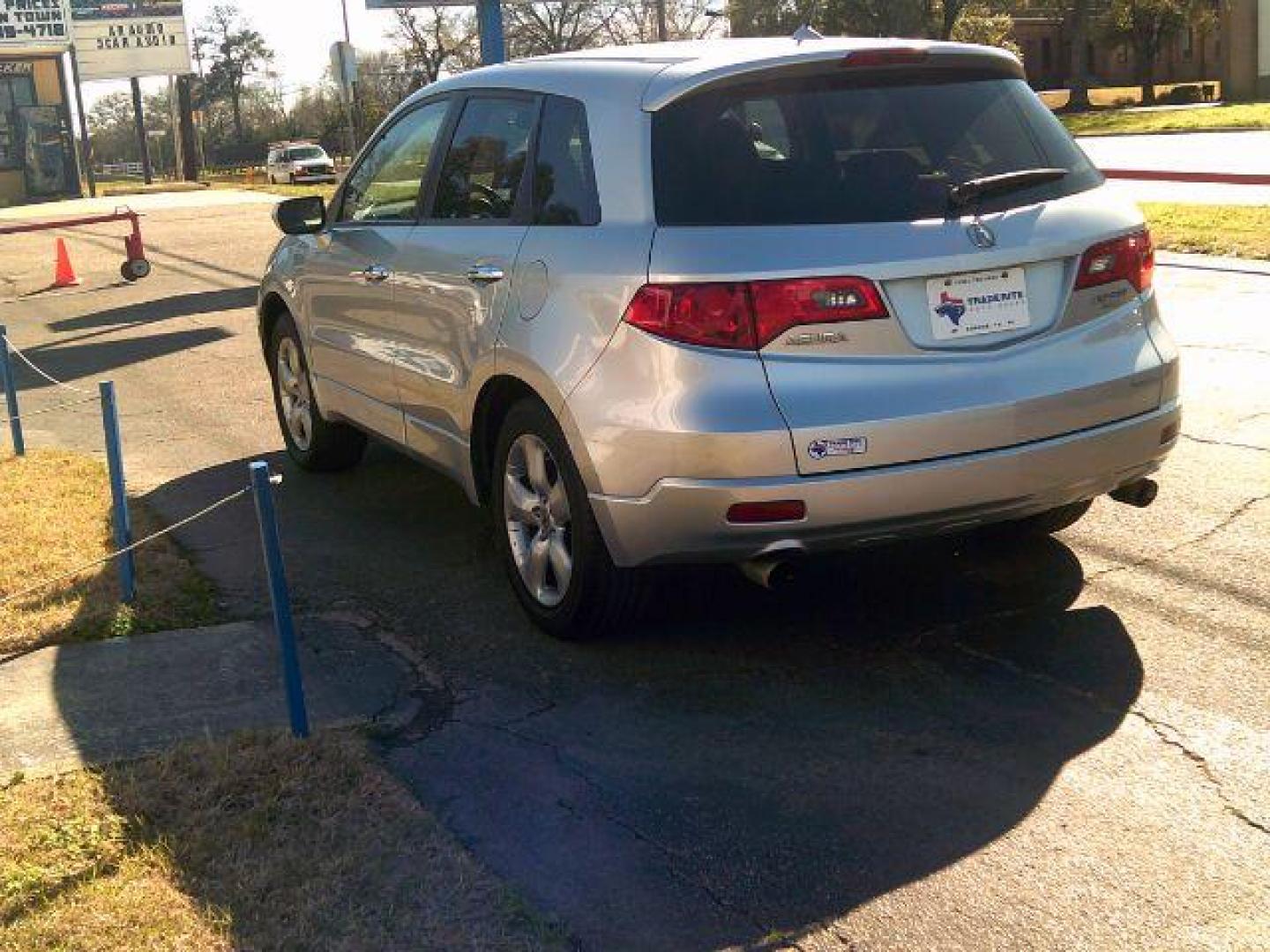 2008 Alabaster Silver Metallic /Taupe Leather Interior Acura RDX 5-Spd AT (5J8TB182X8A) with an 2.3L L4 DOHC 16V engine, 5-Speed Automatic transmission, located at 116 N. Frazier Street, Conroe, TX, 77301, (936) 647-0690, 30.308662, -95.460480 - Photo#4