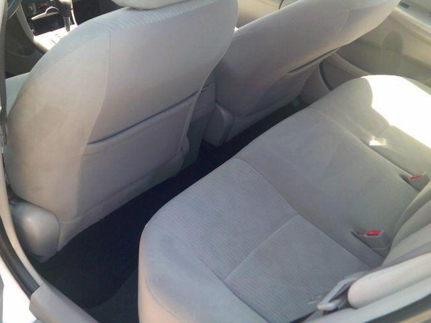 2010 Classic Silver Metallic /Ash Cloth Interior Toyota Corolla LE 4-Speed AT (1NXBU4EE7AZ) with an 1.8L L4 DOHC 16V engine, 4-Speed Automatic transmission, located at 116 N. Frazier Street, Conroe, TX, 77301, (936) 647-0690, 30.308662, -95.460480 - Photo#6