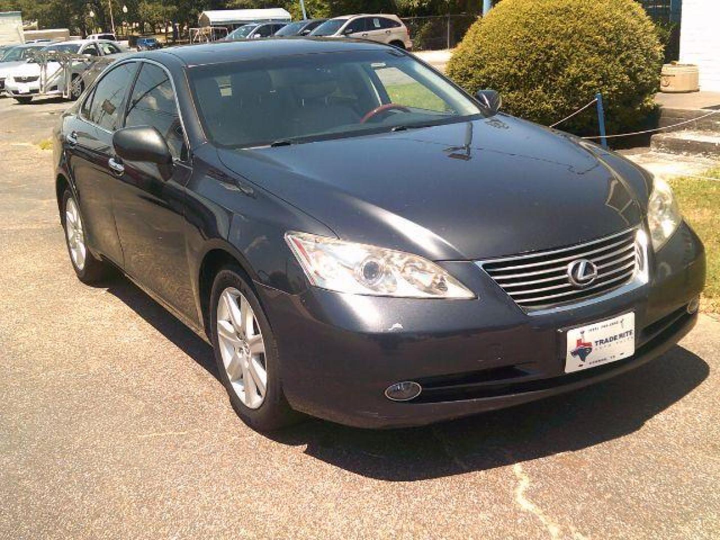 2009 Smoky Granite Mica /Light Gray Leather Interior Lexus ES 350 Sedan (JTHBJ46G292) with an 3.5L V6 DOHC 24V engine, 6-Speed Automatic transmission, located at 116 N. Frazier Street, Conroe, TX, 77301, (936) 647-0690, 30.308662, -95.460480 - Photo#1