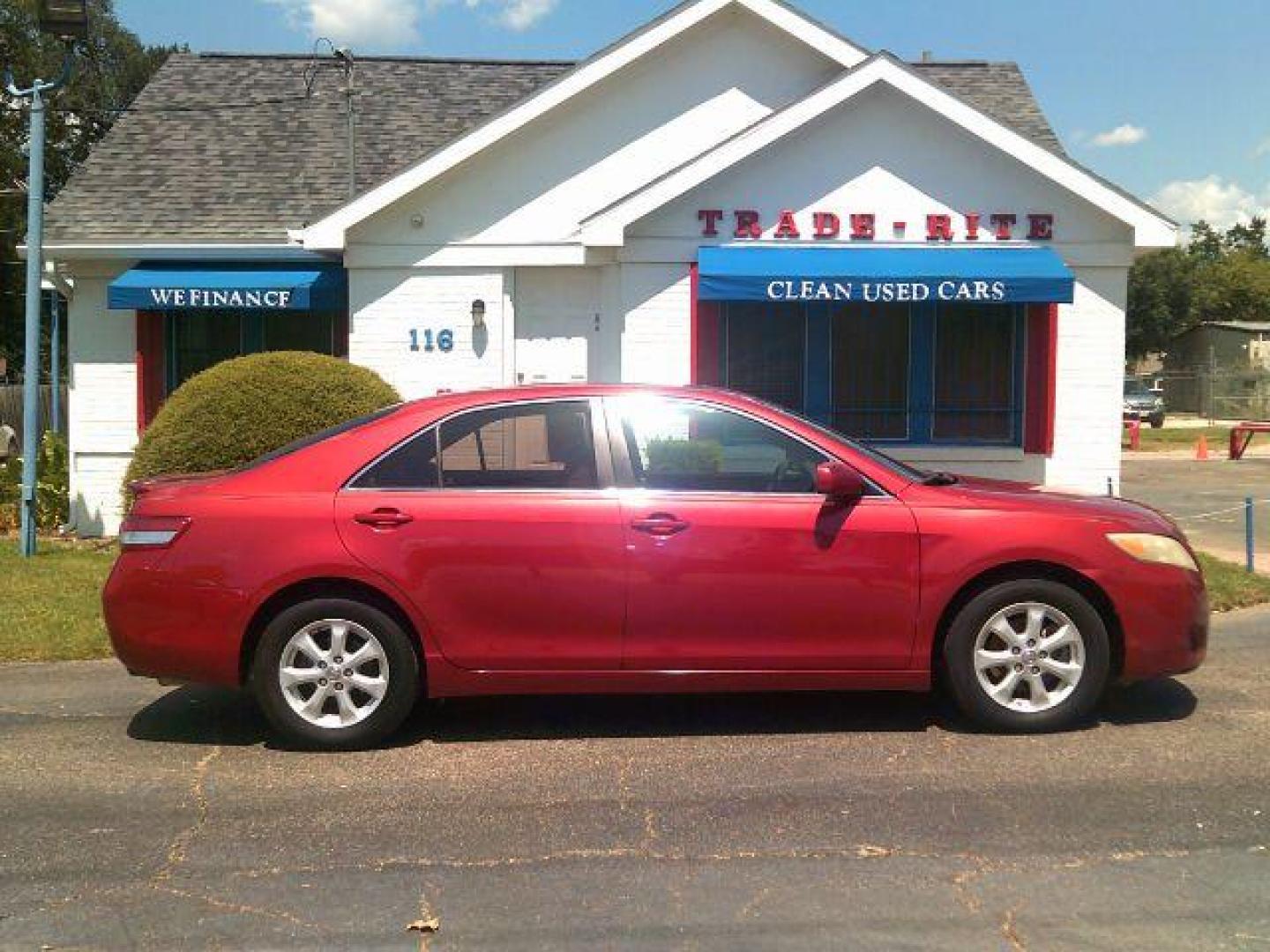 2011 Barcelona Red Metallic /Ash Cloth Interior Toyota Camry LE 6-Spd AT (4T4BF3EK5BR) with an 2.5L L4 DOHC 16V engine, 6-Speed Automatic transmission, located at 116 N. Frazier Street, Conroe, TX, 77301, (936) 647-0690, 30.308662, -95.460480 - Photo#0