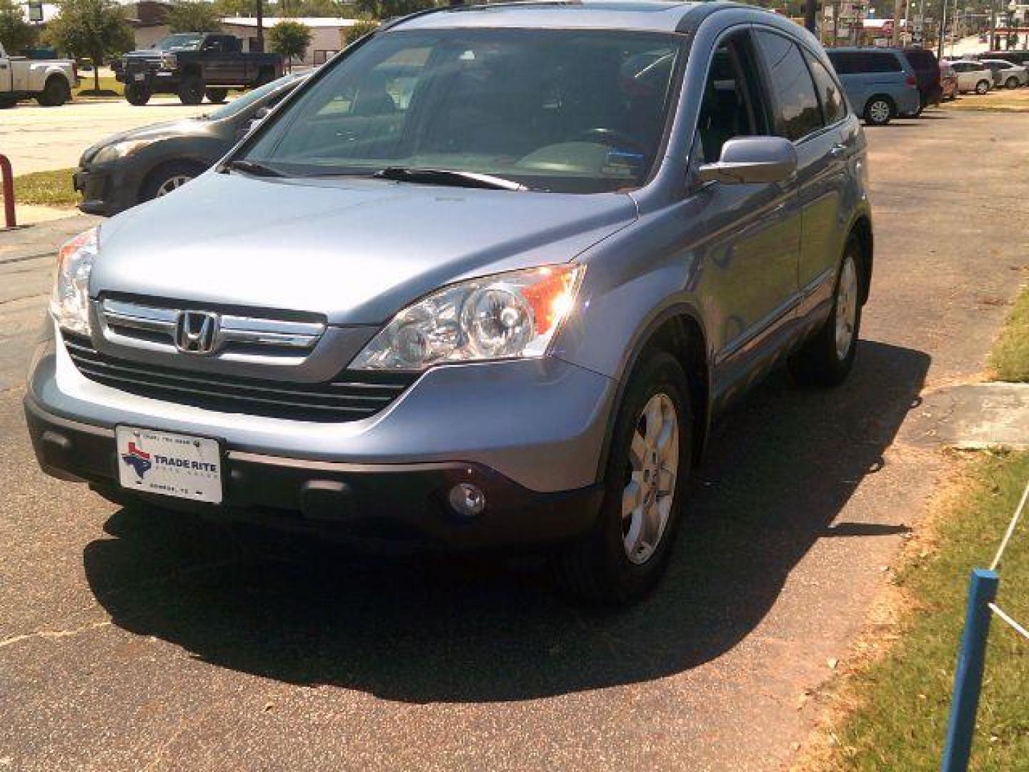 2008 Royal Blue Pearl Honda CR-V EX-L 4WD AT with Navigation (JHLRE48788C) with an 2.4L L4 DOHC 16V engine, 5-Speed Automatic transmission, located at 116 N. Frazier Street, Conroe, TX, 77301, (936) 647-0690, 30.308662, -95.460480 - Photo#2