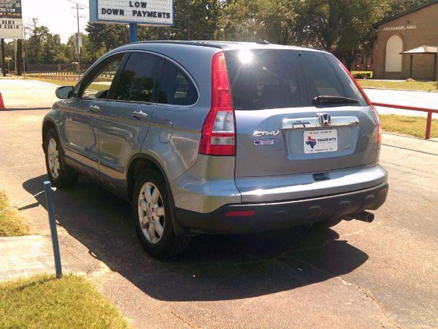 2008 Royal Blue Pearl Honda CR-V EX-L 4WD AT with Navigation (JHLRE48788C) with an 2.4L L4 DOHC 16V engine, 5-Speed Automatic transmission, located at 116 N. Frazier Street, Conroe, TX, 77301, (936) 647-0690, 30.308662, -95.460480 - Photo#5