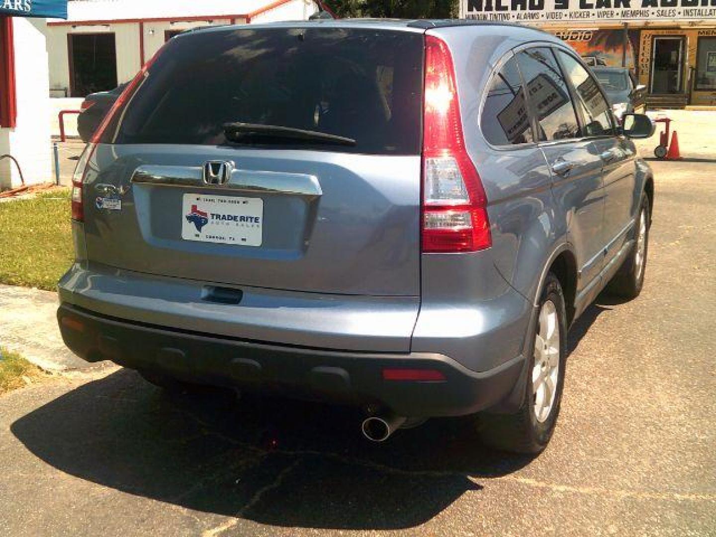 2008 Royal Blue Pearl Honda CR-V EX-L 4WD AT with Navigation (JHLRE48788C) with an 2.4L L4 DOHC 16V engine, 5-Speed Automatic transmission, located at 116 N. Frazier Street, Conroe, TX, 77301, (936) 647-0690, 30.308662, -95.460480 - Photo#6