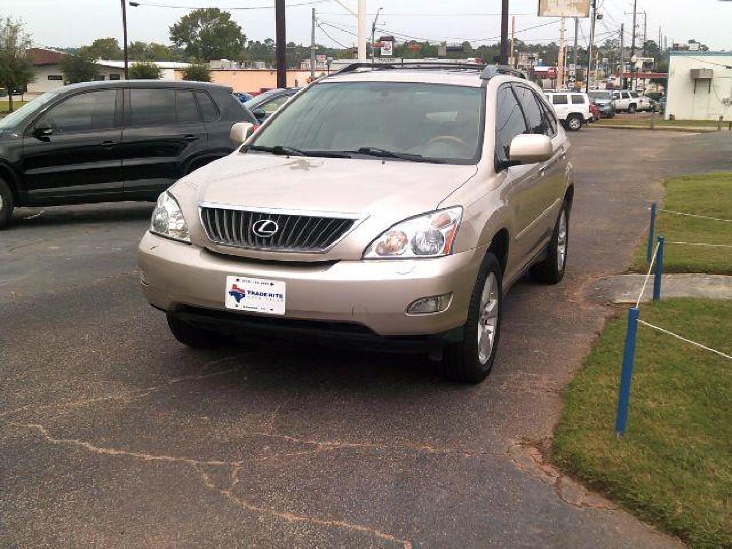 2008 Gold /Tan Leather Lexus RX 350 FWD (2T2GK31U98C) with an 3.5L V6 DOHC 24V engine, 5-Speed Automatic transmission, located at 116 N. Frazier Street, Conroe, TX, 77301, (936) 647-0690, 30.308662, -95.460480 - Photo#2