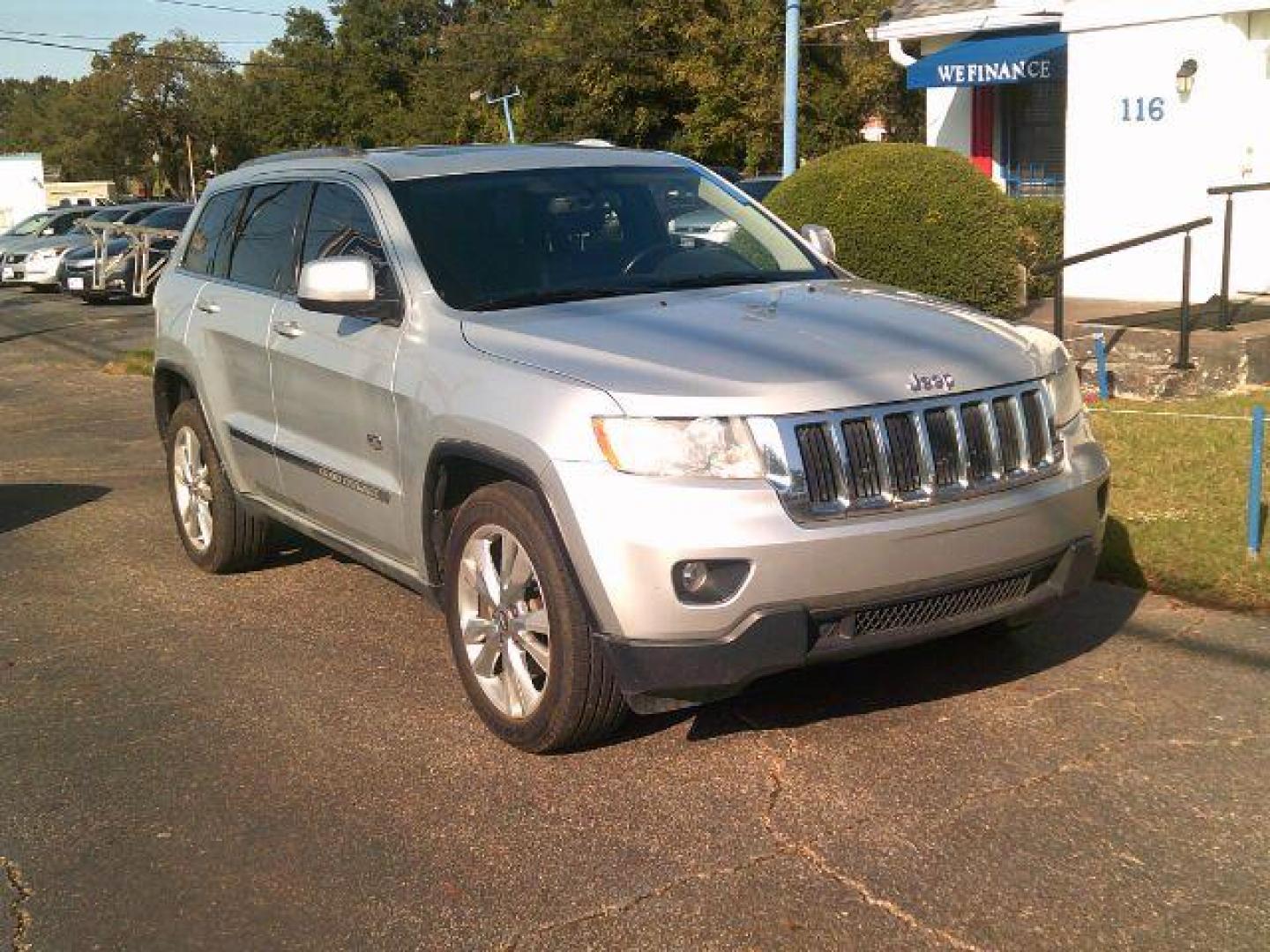 2011 Bright Silver Metallic /Black Leather Interior Jeep Grand Cherokee Laredo 4WD (1J4RR4GG3BC) with an 3.6L V6 DOHC 24V engine, 5-Speed Automatic transmission, located at 116 N. Frazier Street, Conroe, TX, 77301, (936) 647-0690, 30.308662, -95.460480 - Photo#1