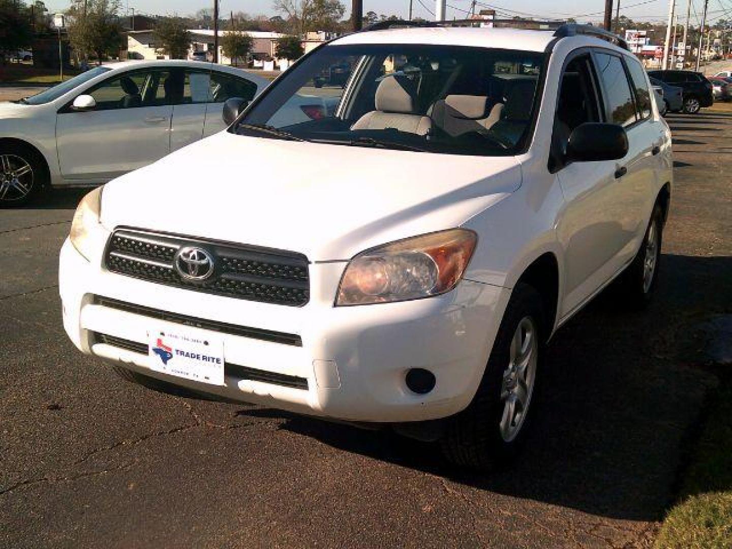 2007 Super White /Ash Cloth Interior Toyota RAV4 Base I4 2WD (JTMZD33V076) with an 2.4L L4 DOHC 16V engine, 4-Speed Automatic transmission, located at 116 N. Frazier Street, Conroe, TX, 77301, (936) 647-0690, 30.308662, -95.460480 - Photo#2